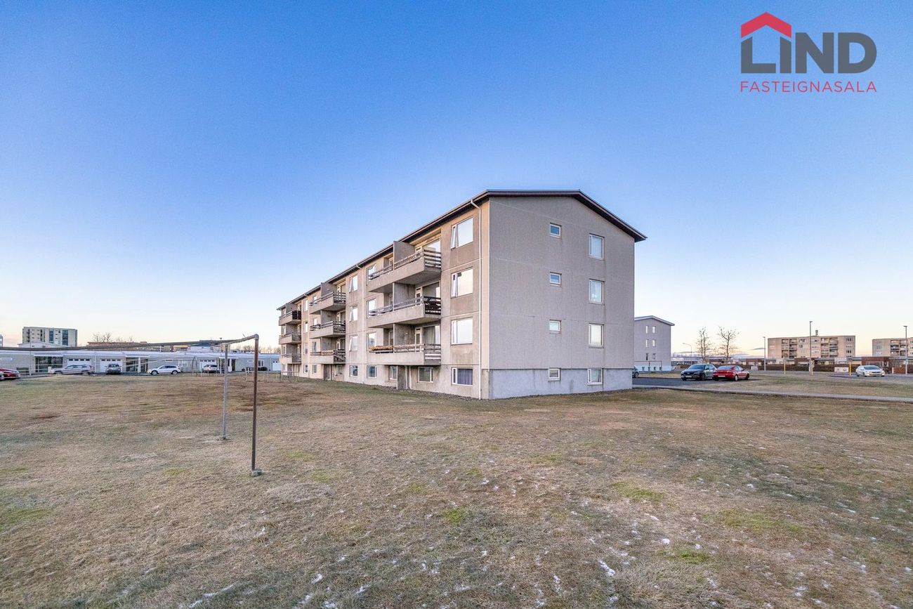 Vallarbraut 9, 300 Akranes