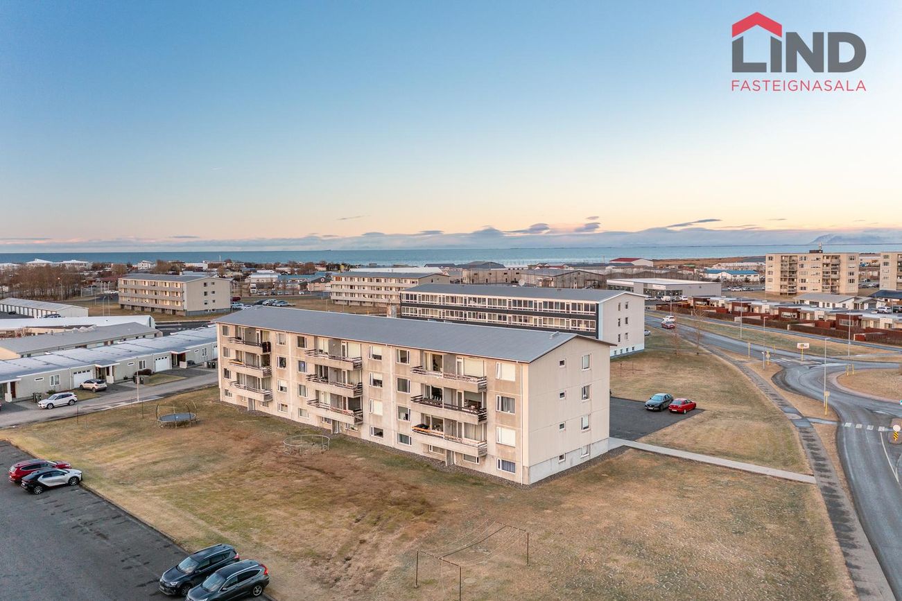 Vallarbraut 9, 300 Akranes