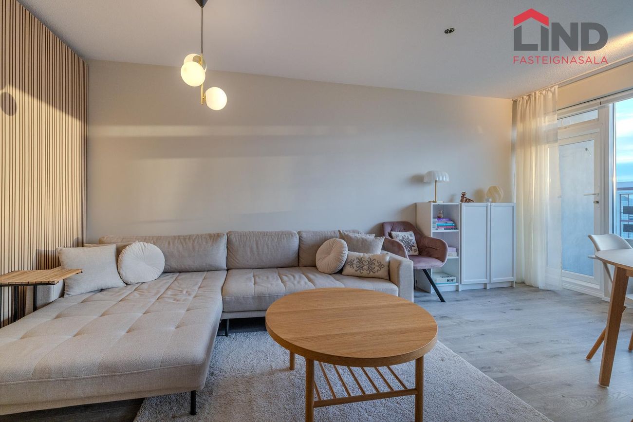 Vallarbraut 9, 300 Akranes