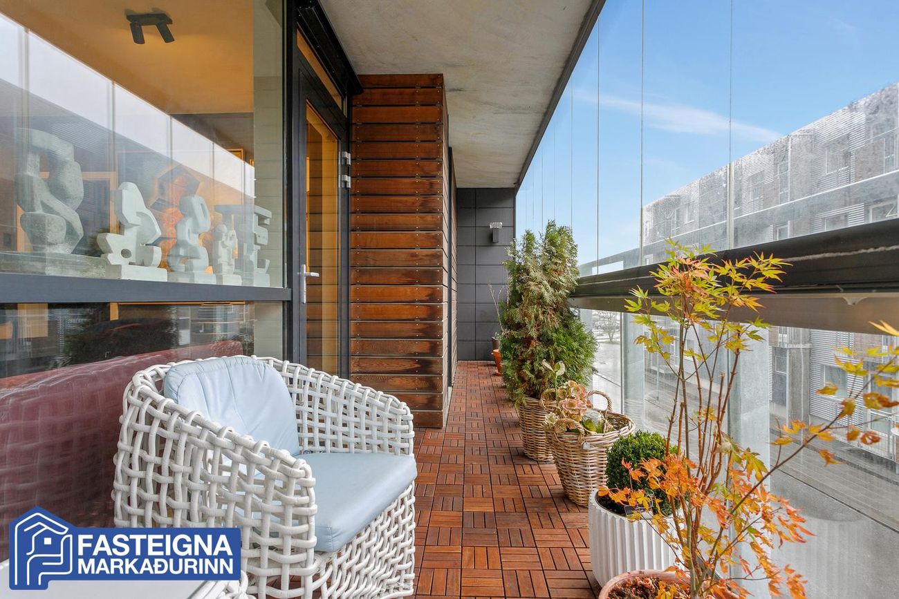 Lindargata 37 - 0201, 101 Reykjavík