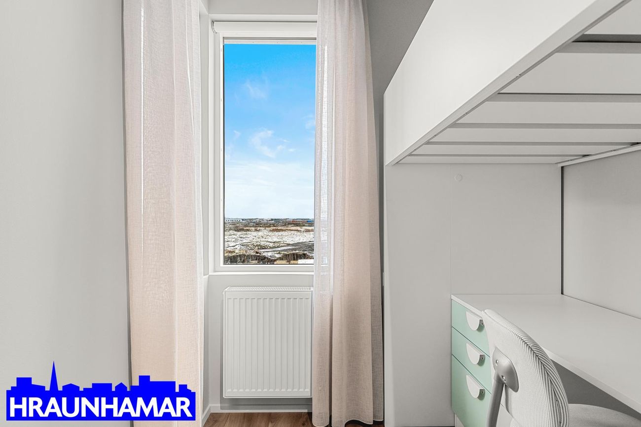 Áshamar 42 - 0105, 221 Hafnarfjörður