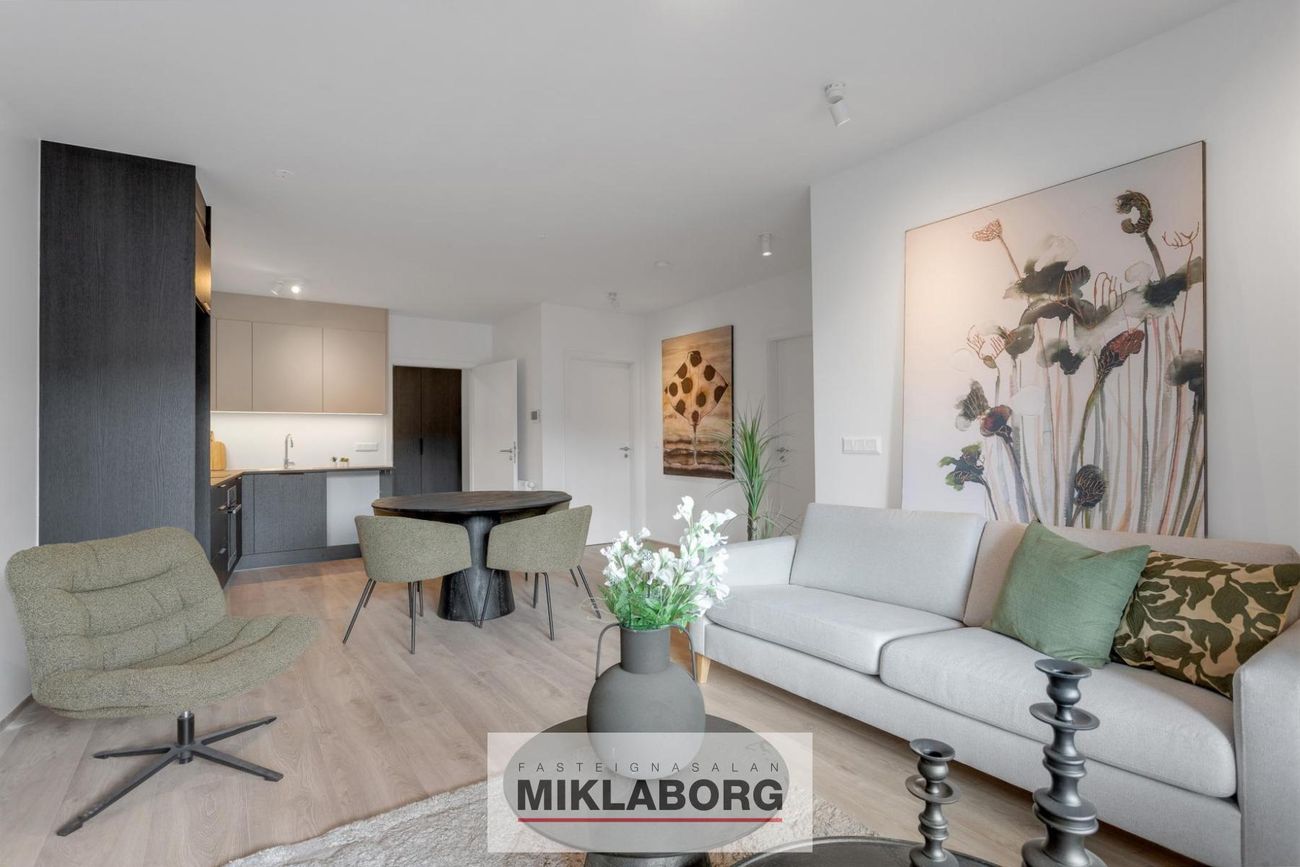 Hringhamar 25 - 0204, 221 Hafnarfjörður