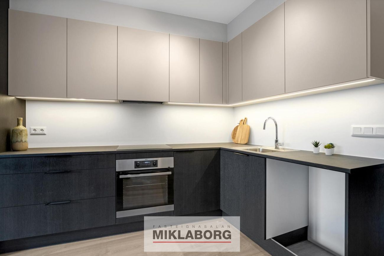 Hringhamar 25 - 0204, 221 Hafnarfjörður