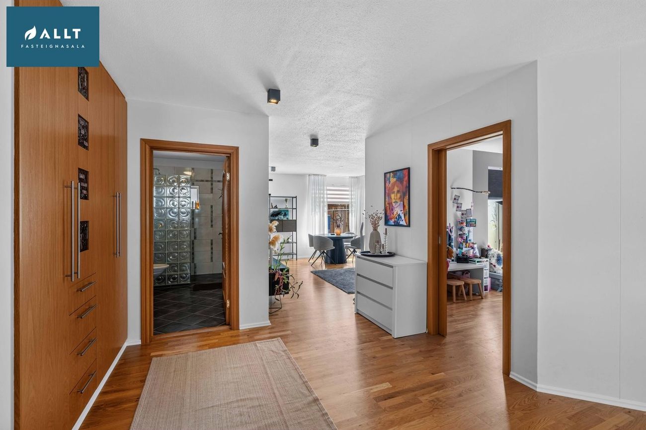 Silfurtún 8, 250 Sveitarfélagið Garður