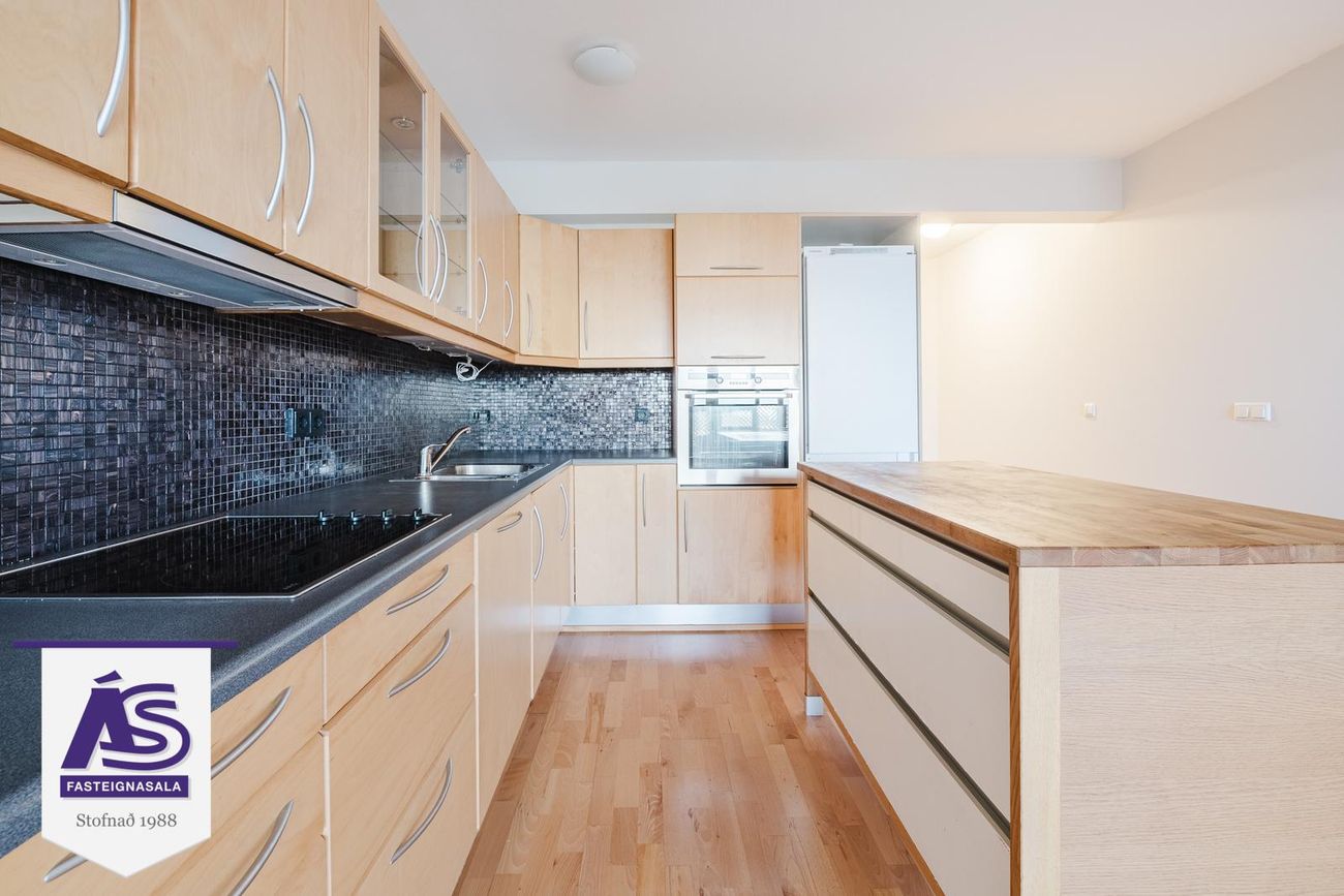 Glósalir 7, 201 Kópavogur