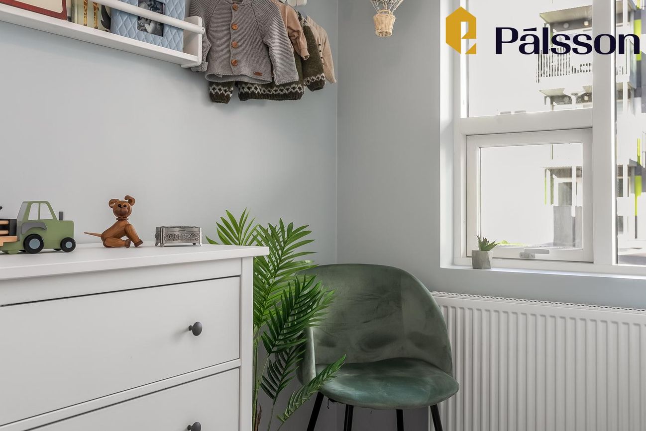 Jöfursbás 11B, 112 Reykjavík