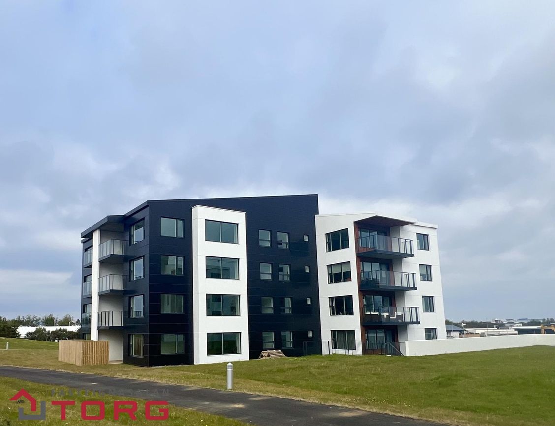Asparlaut 24, 230 Reykjanesbær