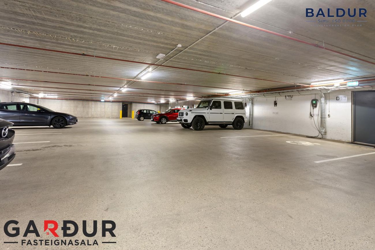 Dugguvogur 13, 104 Reykjavík