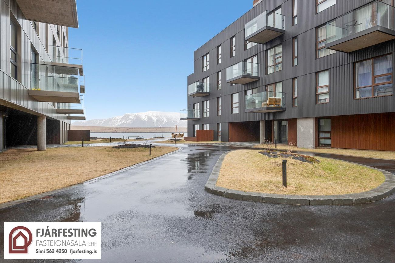 Jöfursbás 5B, 112 Reykjavík
