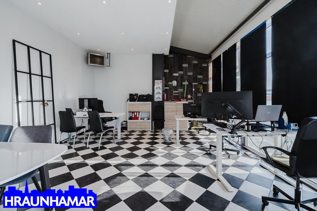 Breiðhella 12 - 0102, 221 Hafnarfjörður