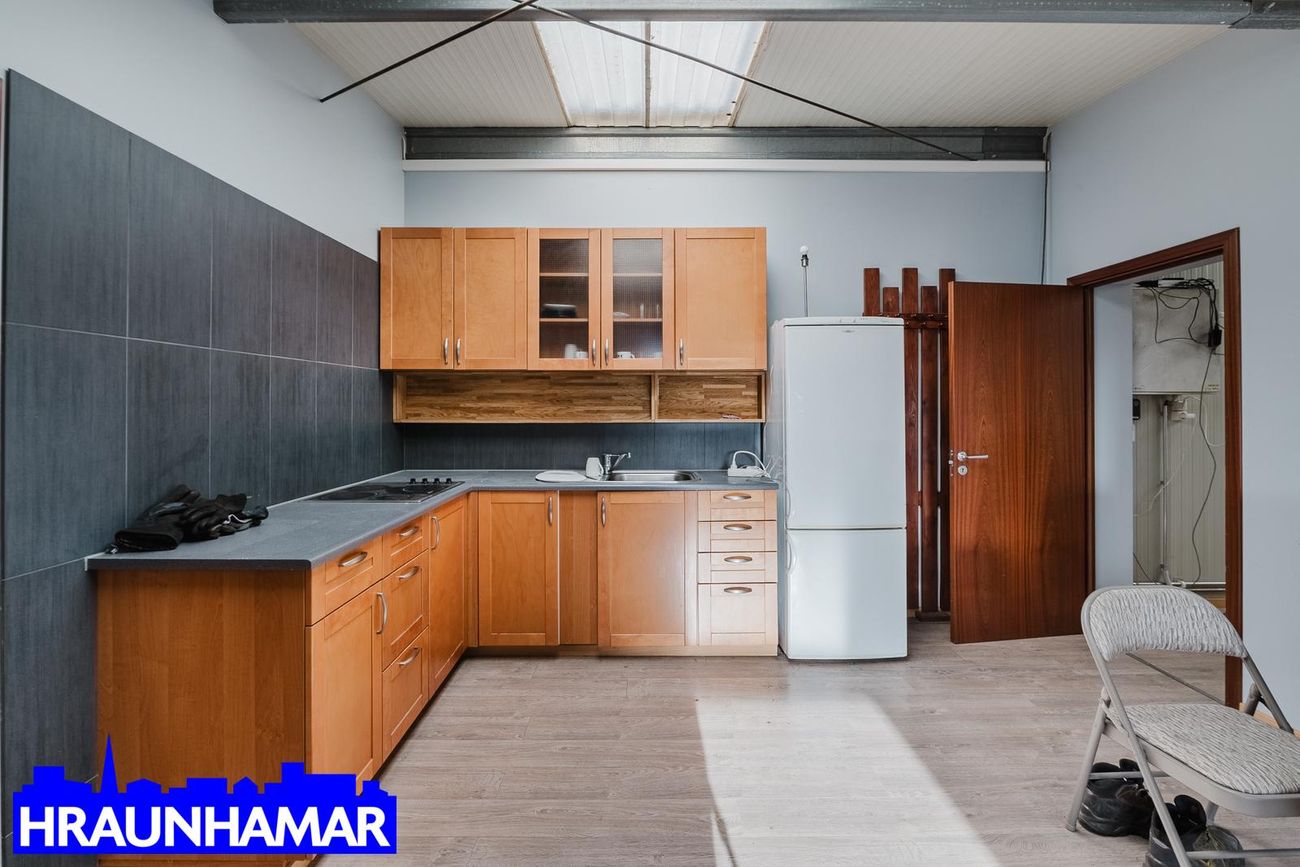 Breiðhella 12 - 0102, 221 Hafnarfjörður