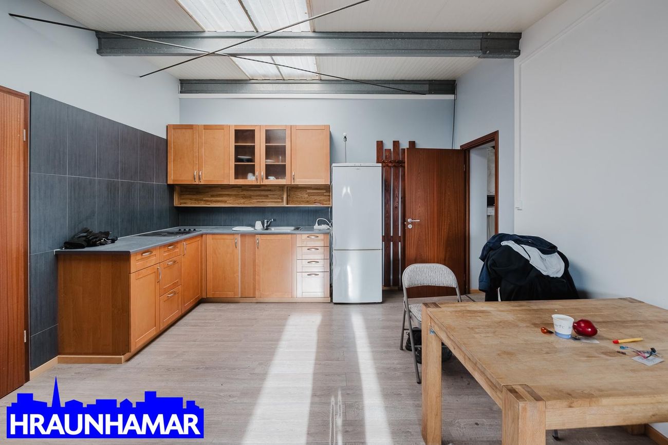 Breiðhella 12 - 0102, 221 Hafnarfjörður