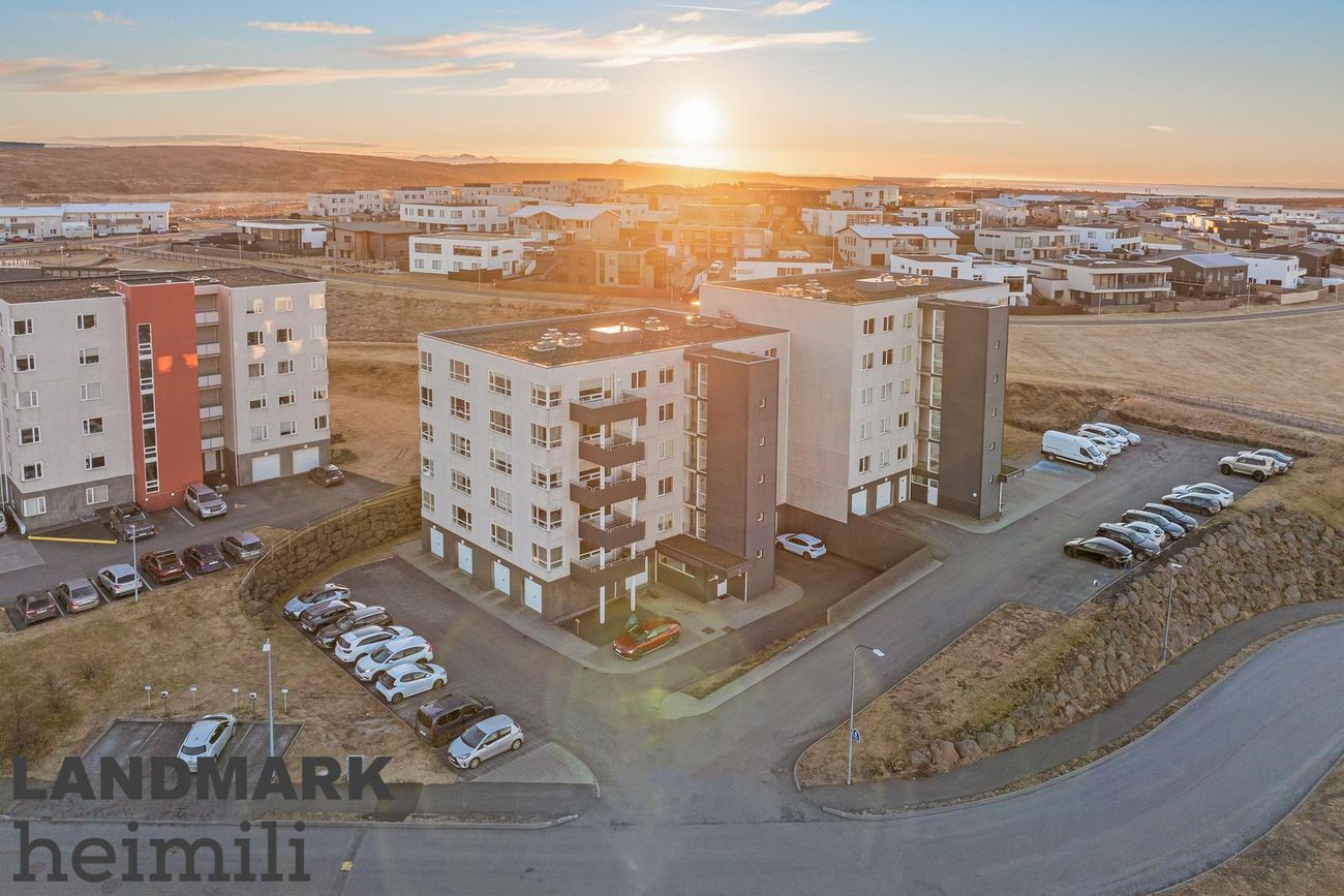 Ásakór 1, 203 Kópavogur
