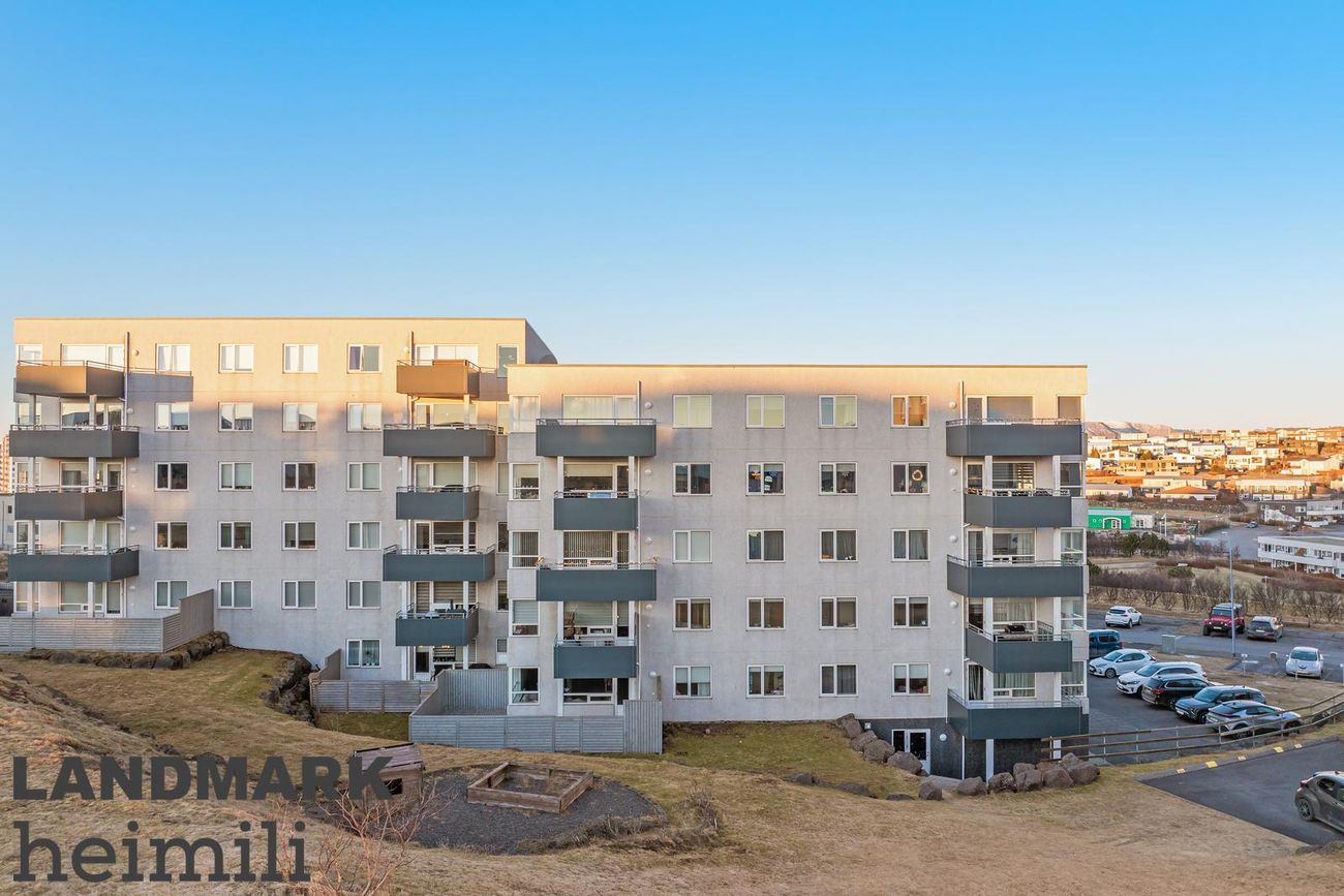 Ásakór 1, 203 Kópavogur