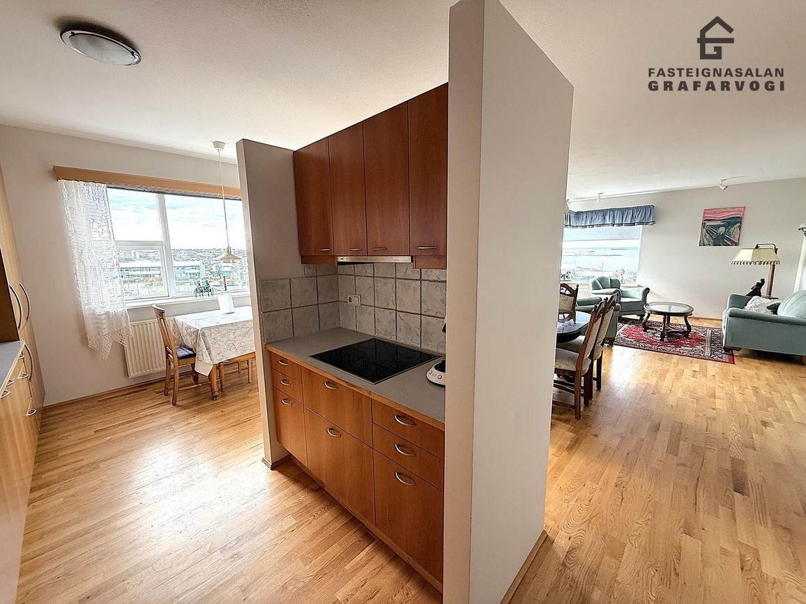 Barðastaðir 11 - 0504, 112 Reykjavík