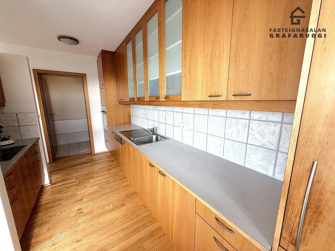 Barðastaðir 11 - 0504, 112 Reykjavík