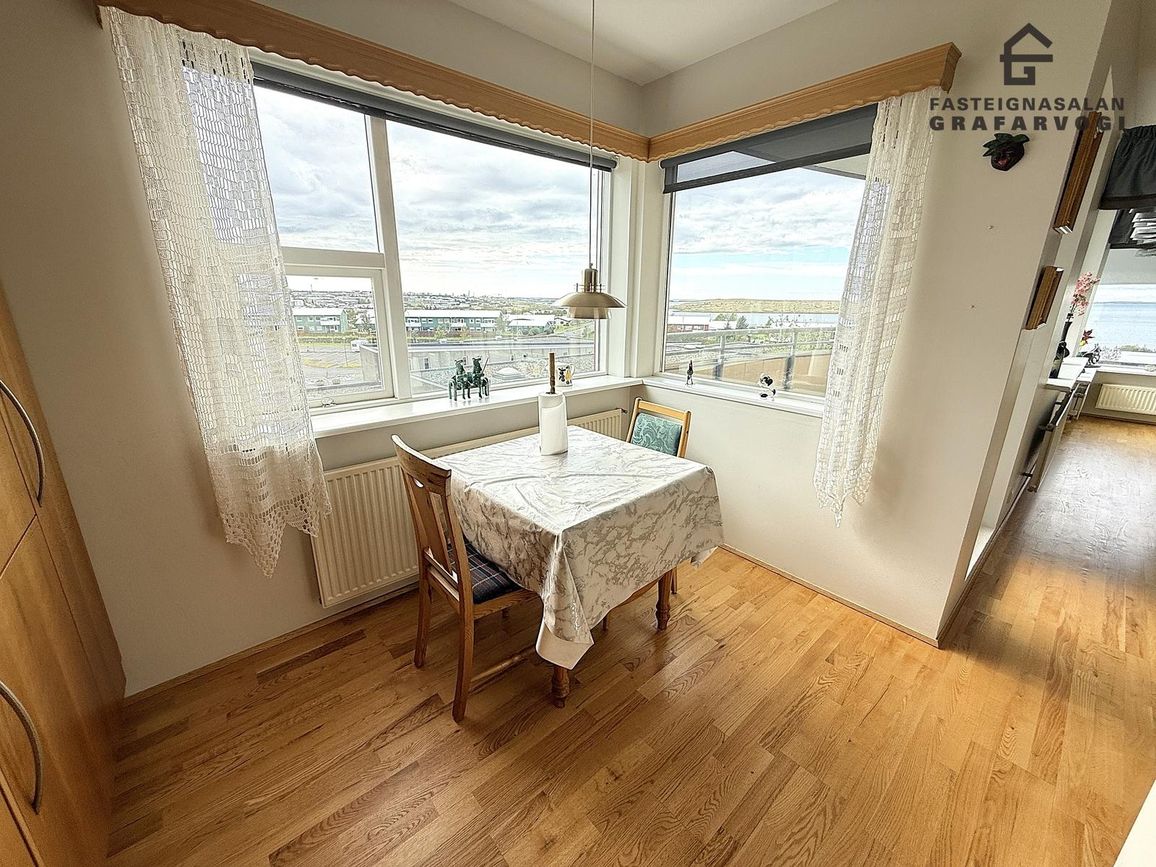 Barðastaðir 11 - 0504, 112 Reykjavík