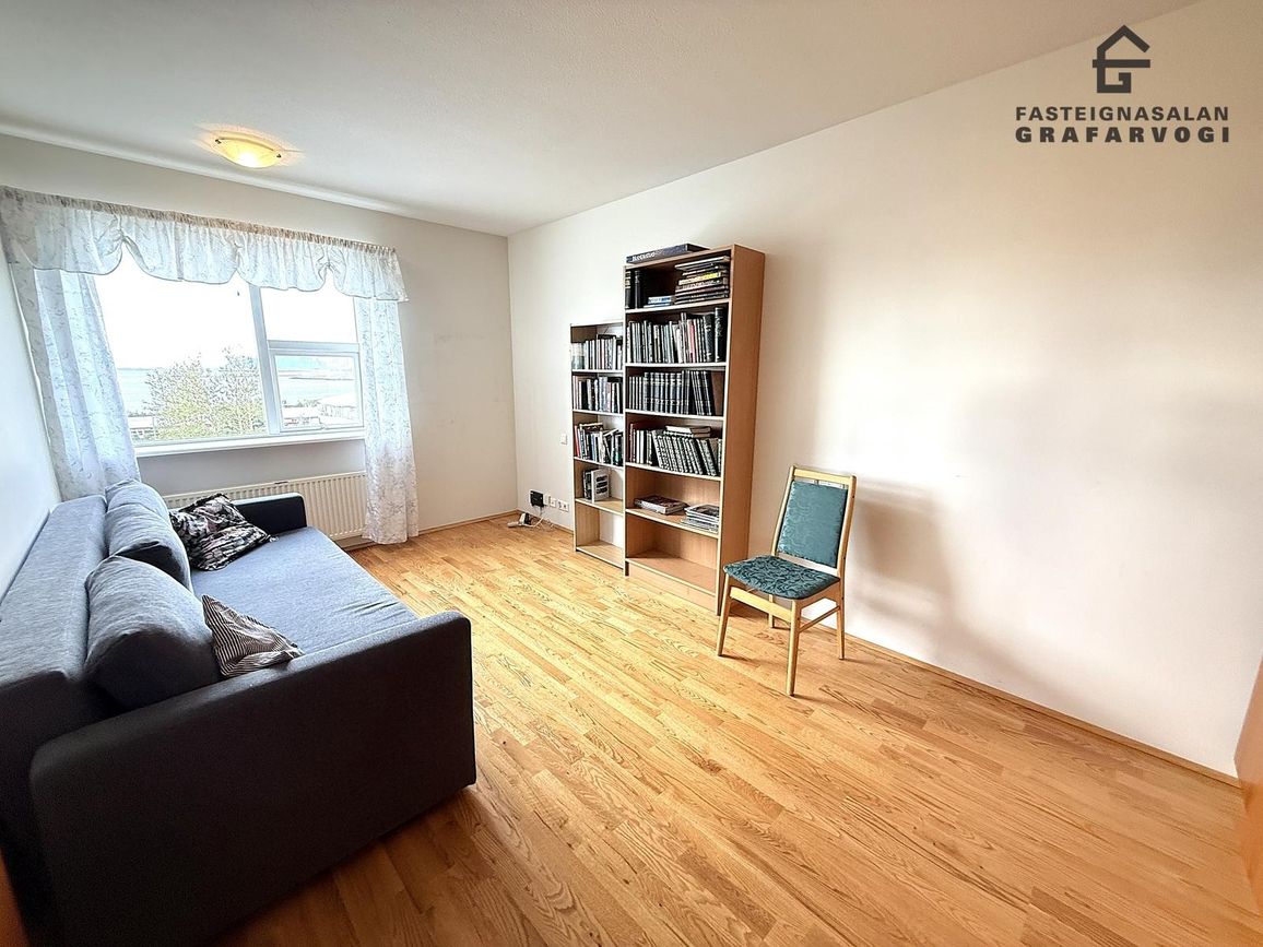 Barðastaðir 11 - 0504, 112 Reykjavík