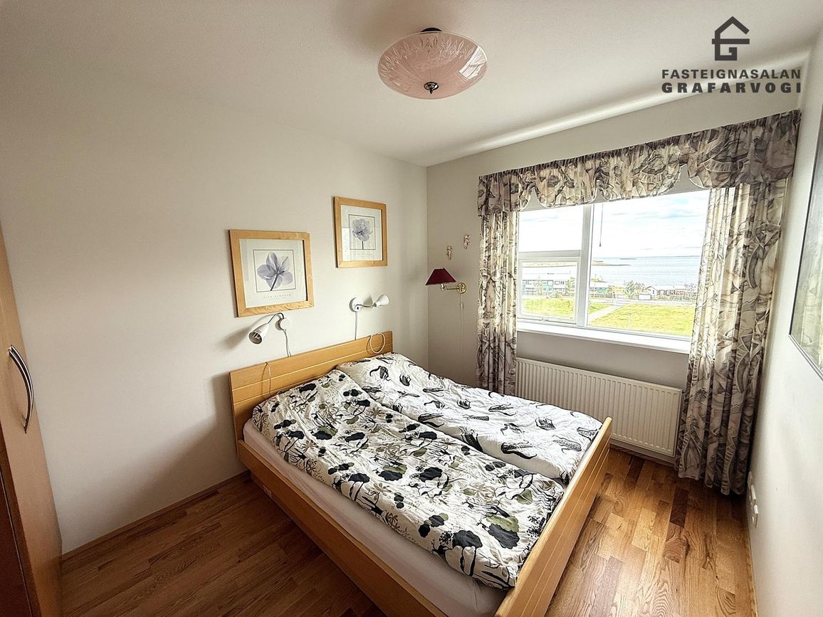 Barðastaðir 11 - 0504, 112 Reykjavík