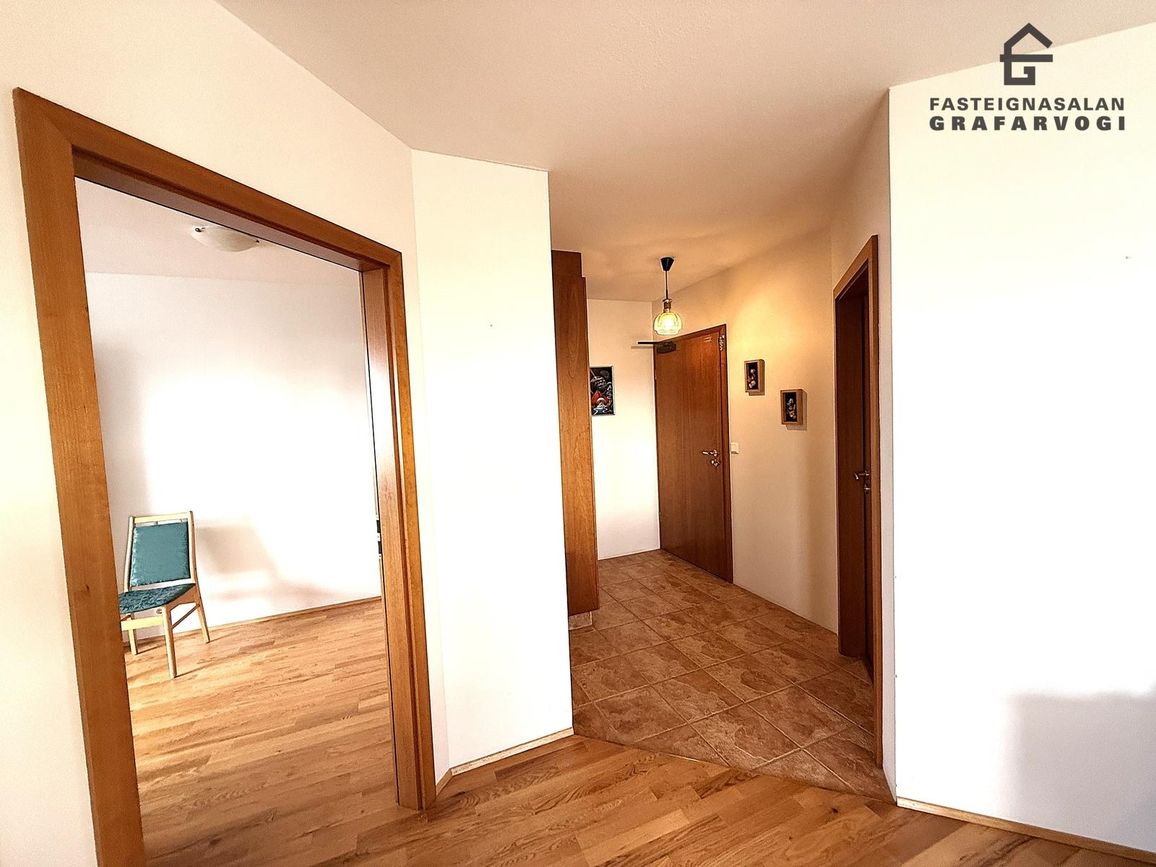 Barðastaðir 11 - 0504, 112 Reykjavík