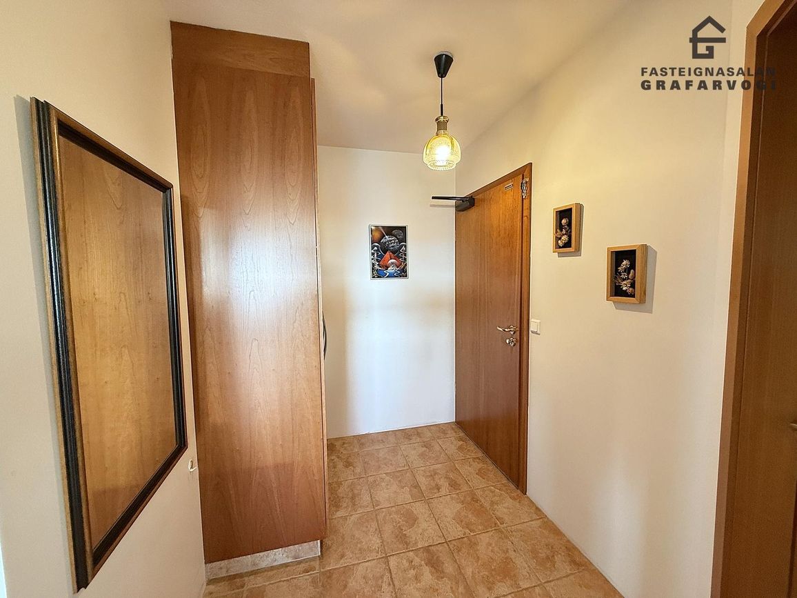 Barðastaðir 11 - 0504, 112 Reykjavík