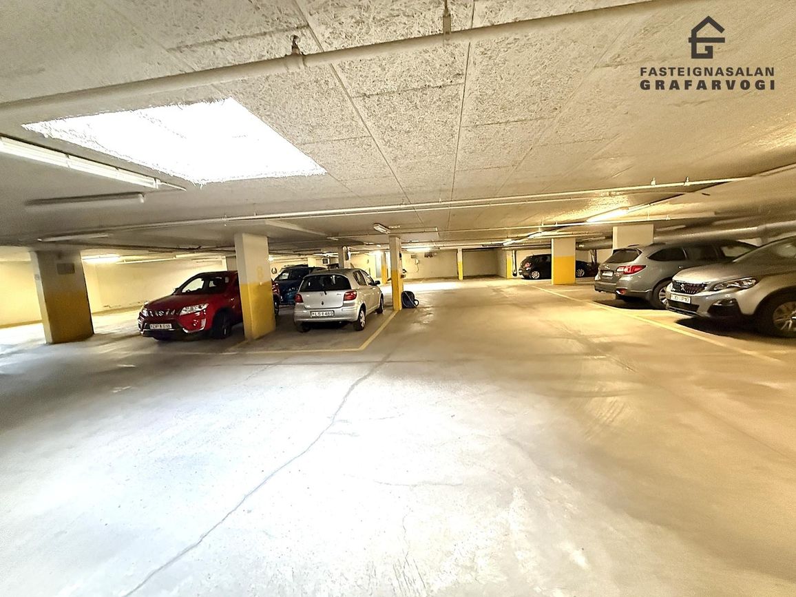 Barðastaðir 11 - 0504, 112 Reykjavík