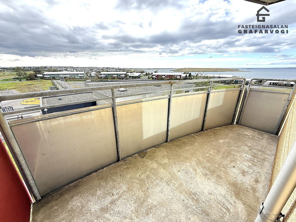 Barðastaðir 11 - 0504, 112 Reykjavík