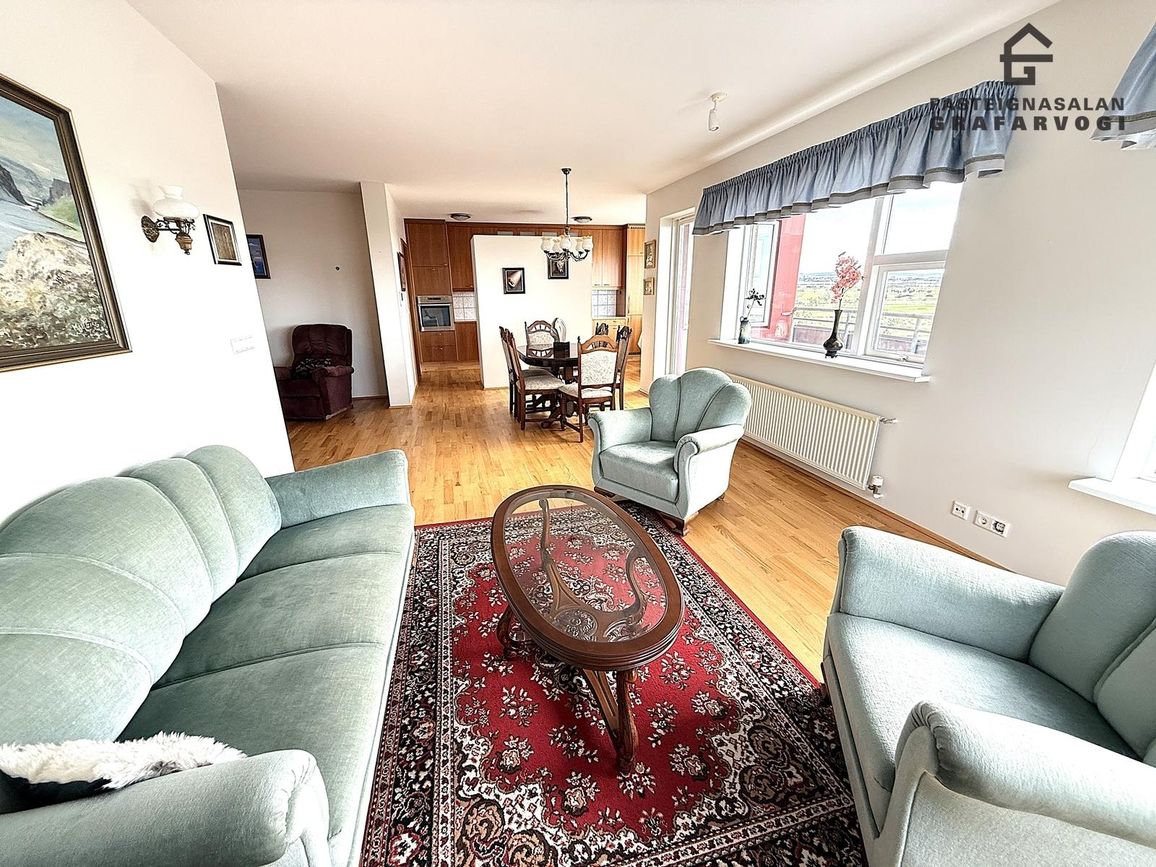 Barðastaðir 11 - 0504, 112 Reykjavík