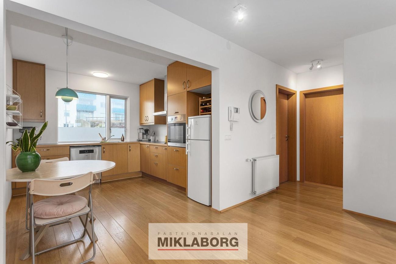 Hallakur 4b, 210 Garðabær