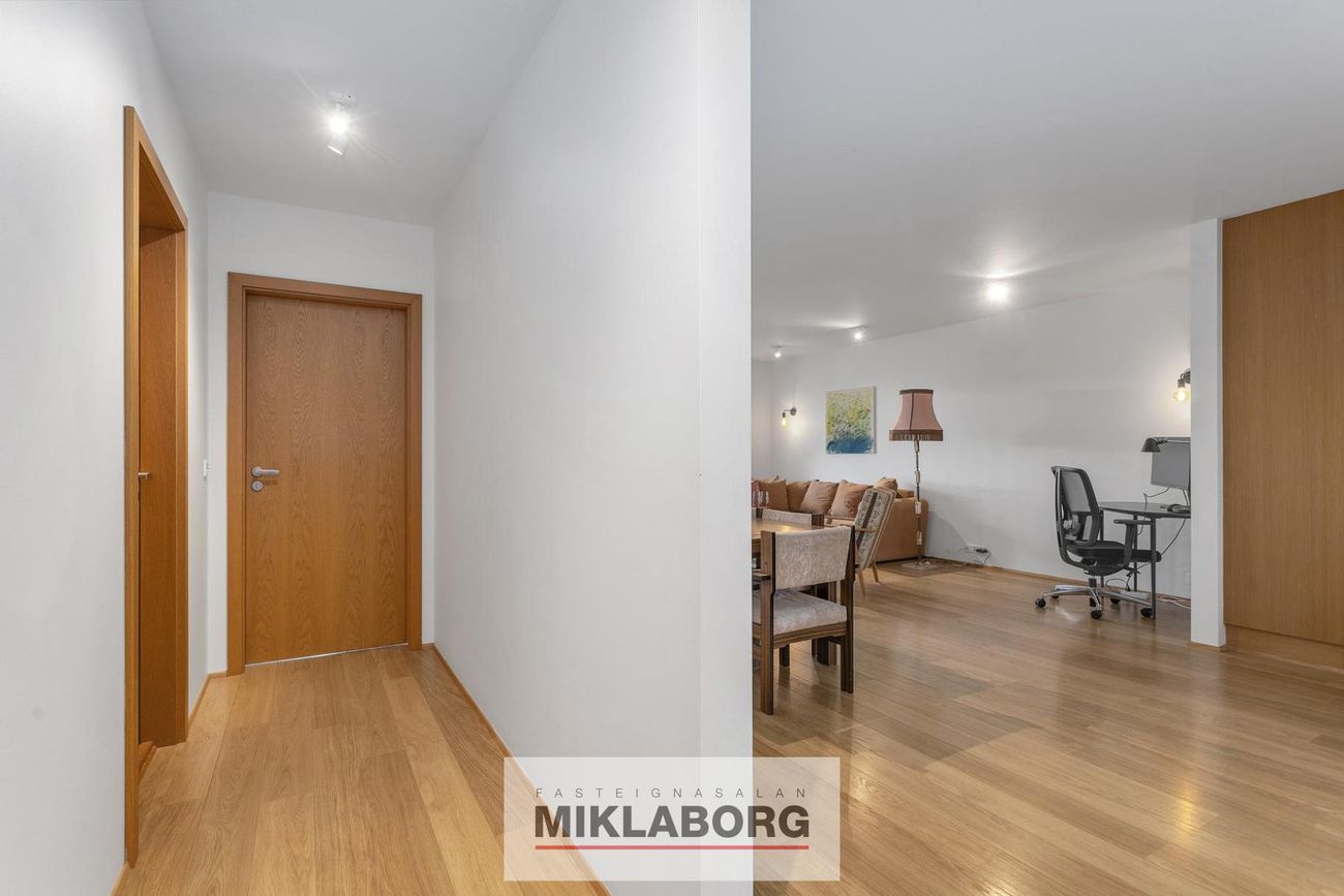 Hallakur 4b, 210 Garðabær