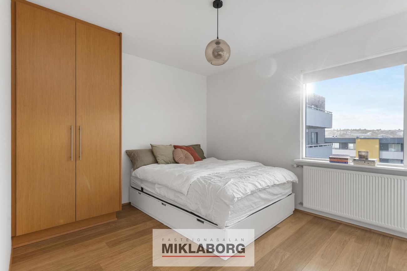 Hallakur 4b, 210 Garðabær