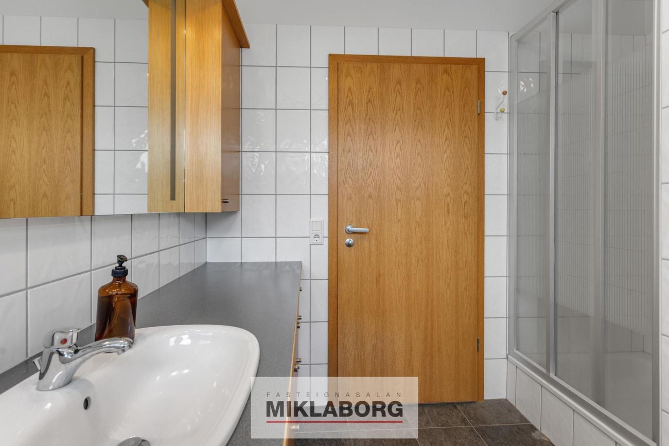 Hallakur 4b, 210 Garðabær