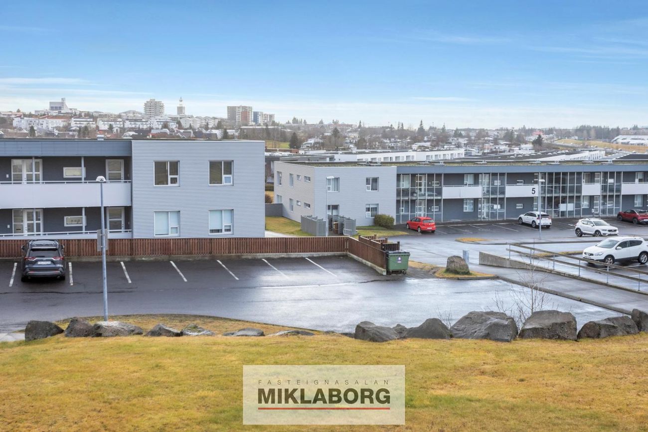 Hallakur 4b, 210 Garðabær