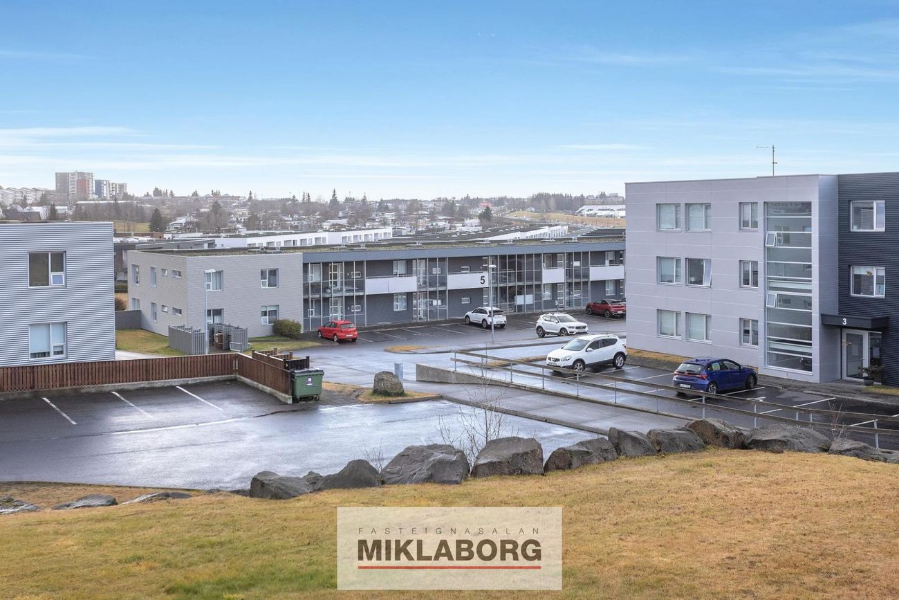 Hallakur 4b, 210 Garðabær