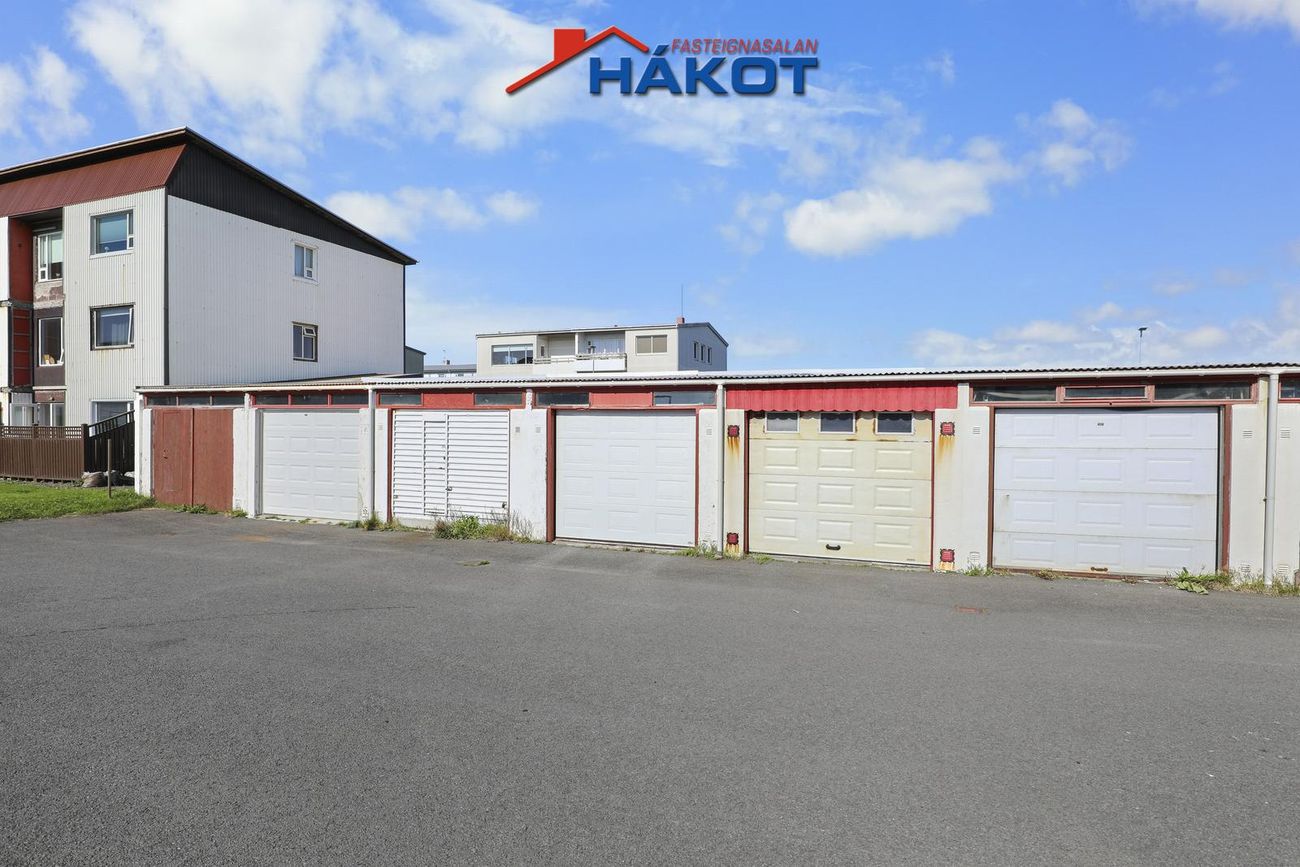 Jaðarsbraut 39, 300 Akranes