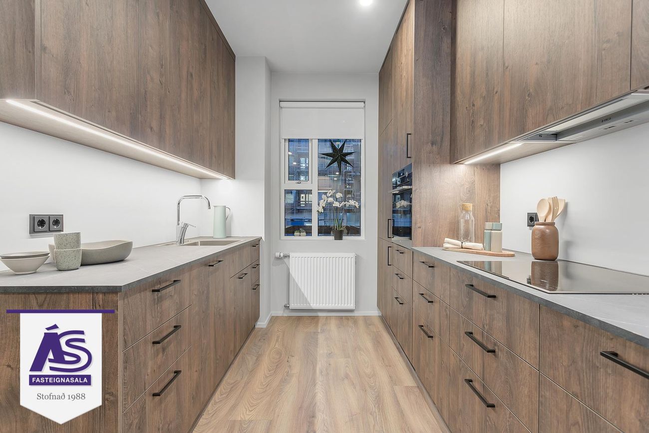 Áshamar 42 - 0102, 221 Hafnarfjörður