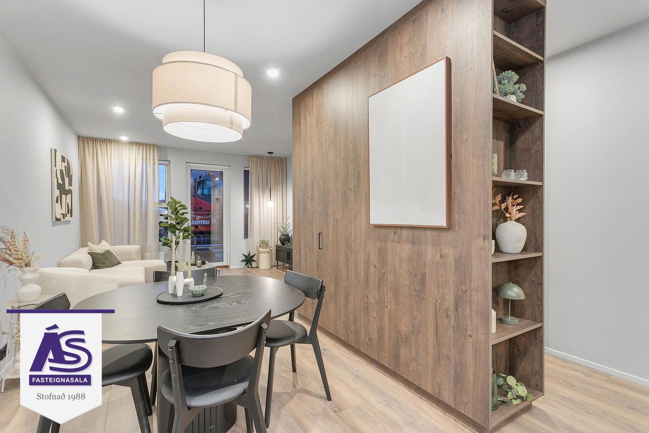 Áshamar 42 - 0102, 221 Hafnarfjörður