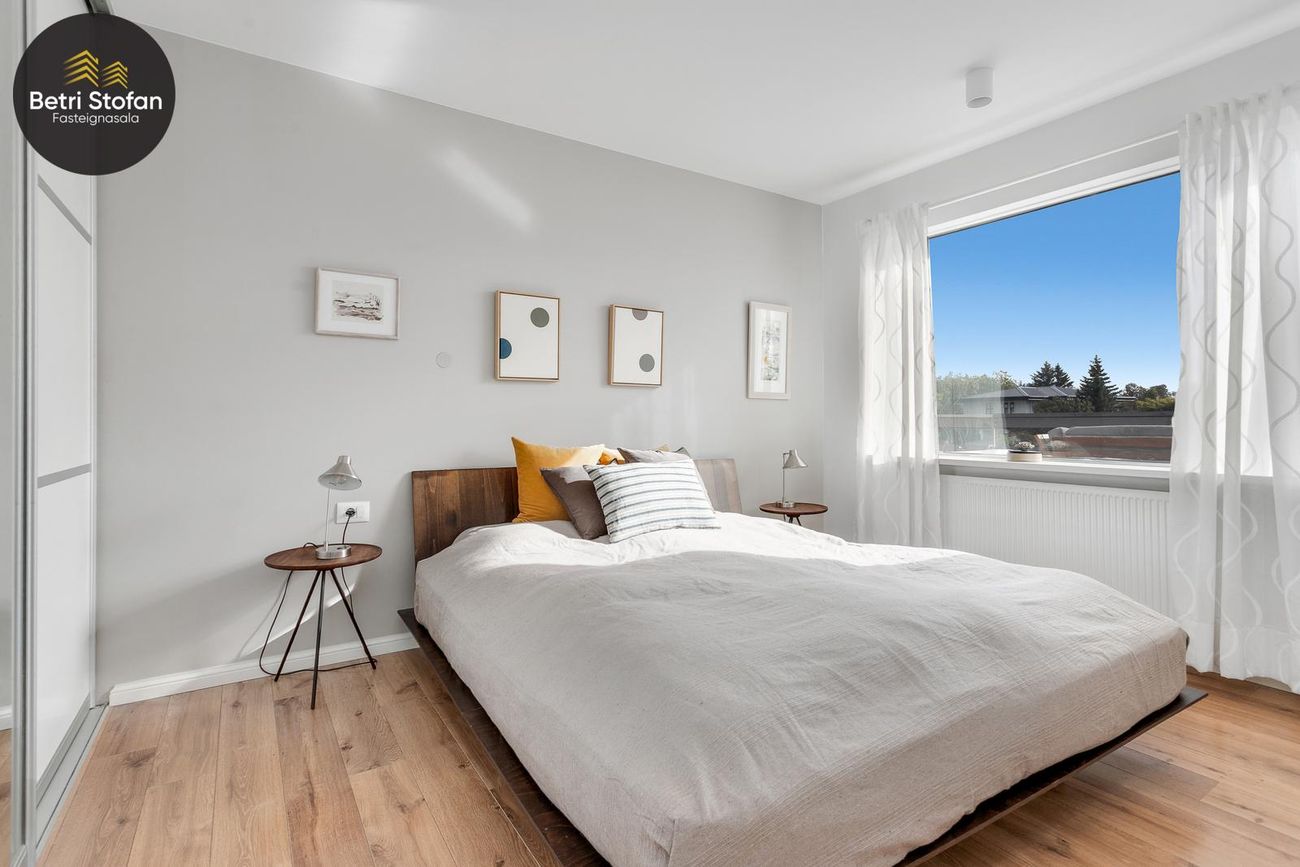 Hamrahlíð 37, 105 Reykjavík