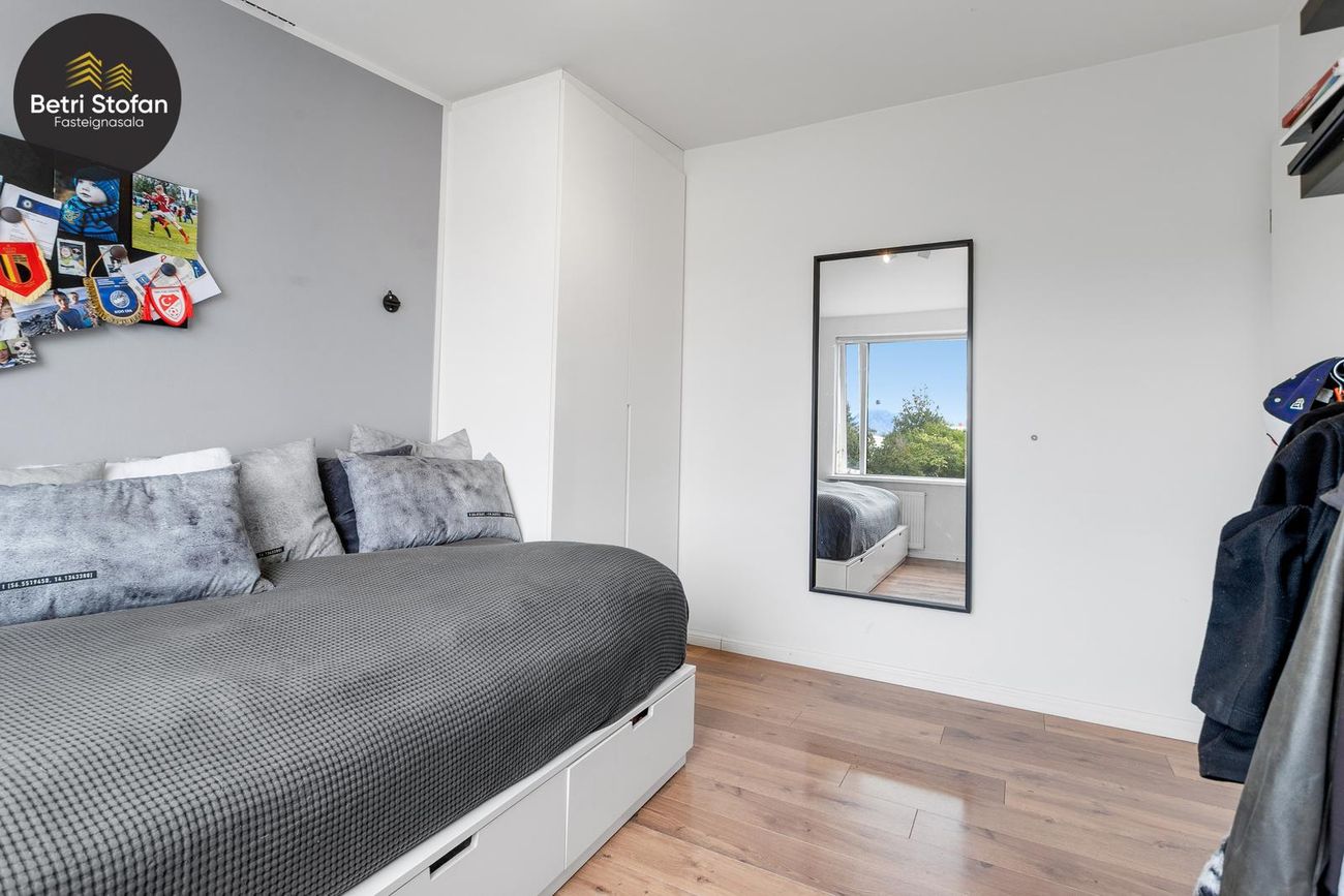 Hamrahlíð 37, 105 Reykjavík