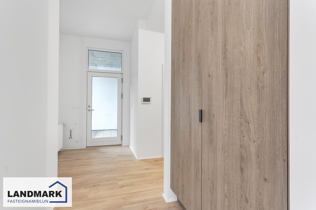 Brautarholt 4A, 105 Reykjavík