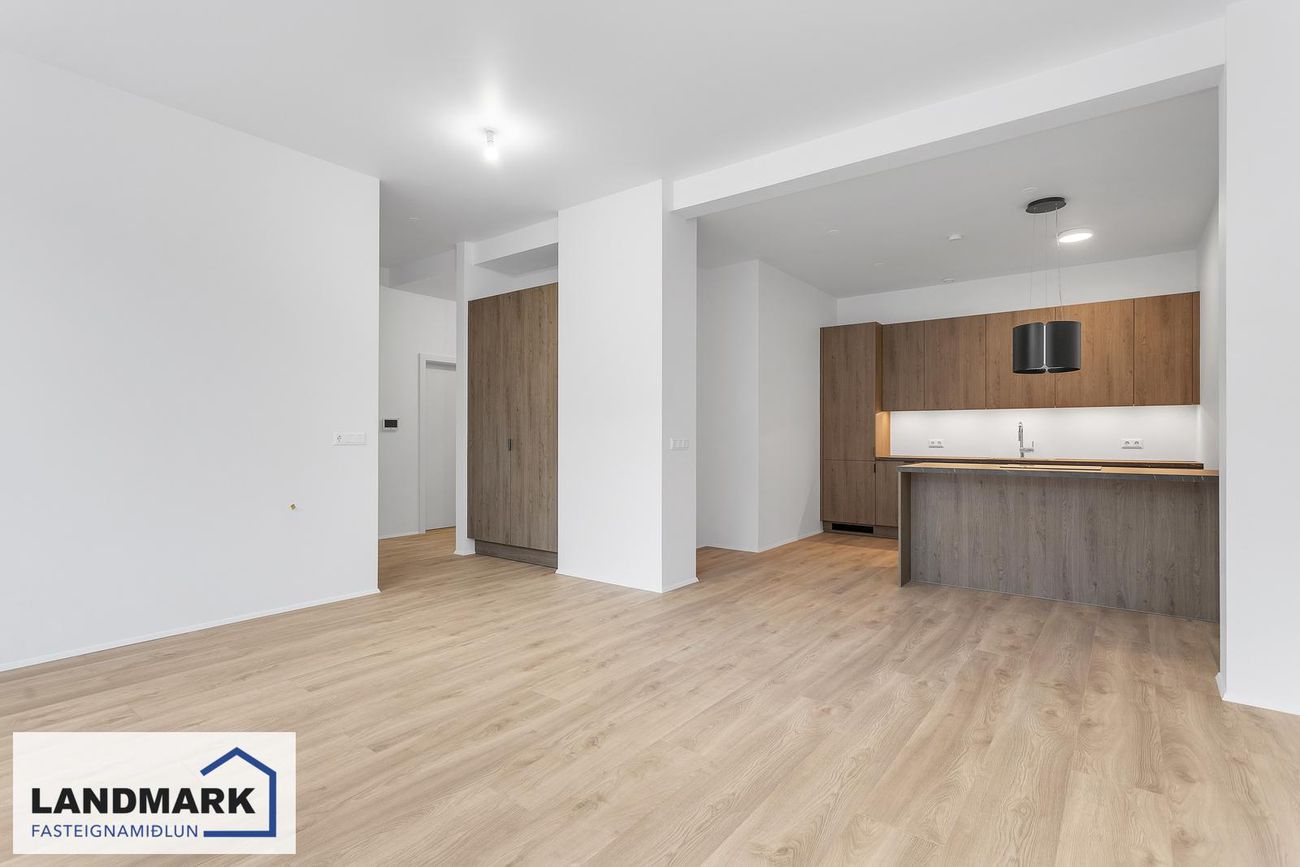 Brautarholt 4A, 105 Reykjavík