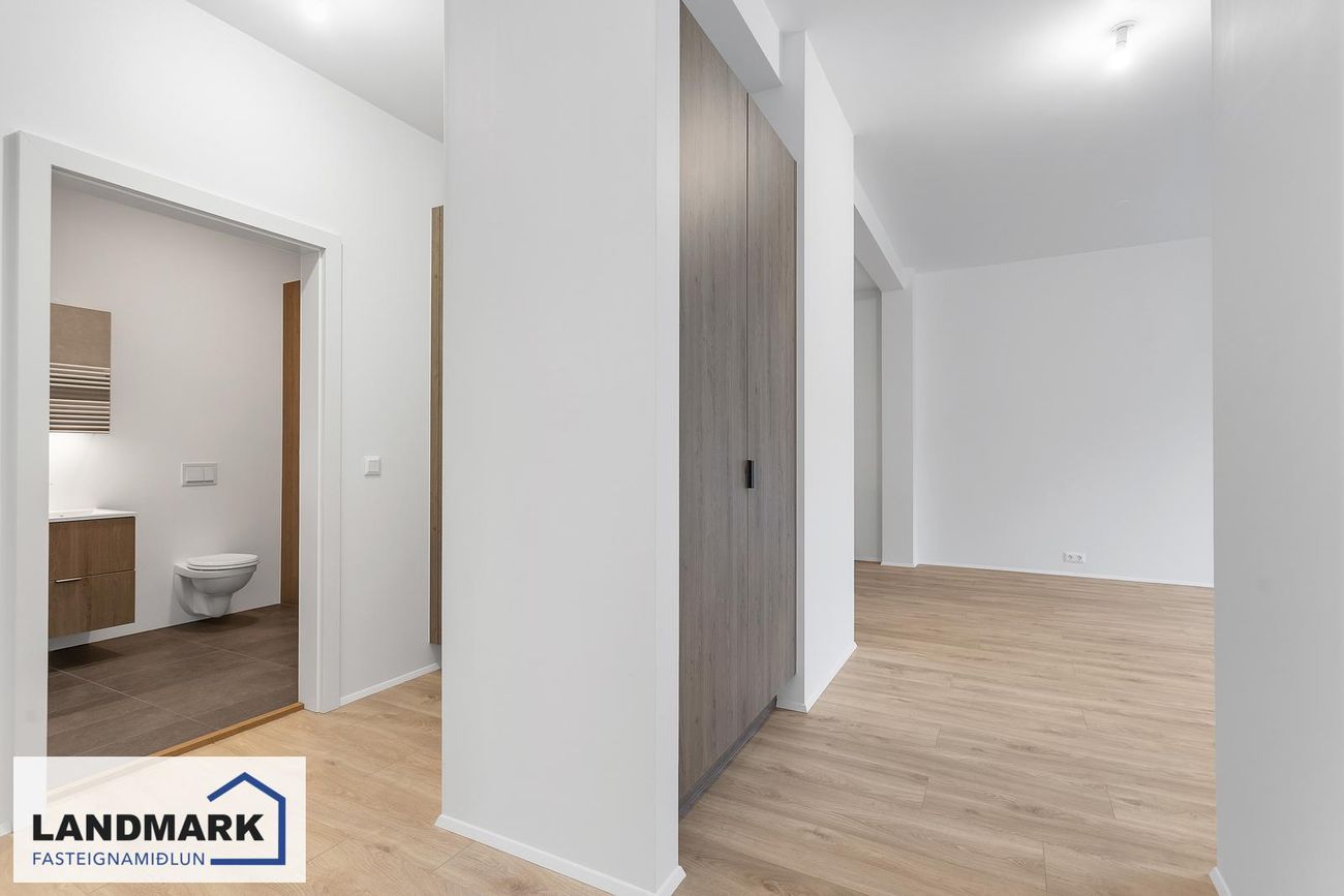 Brautarholt 4A, 105 Reykjavík