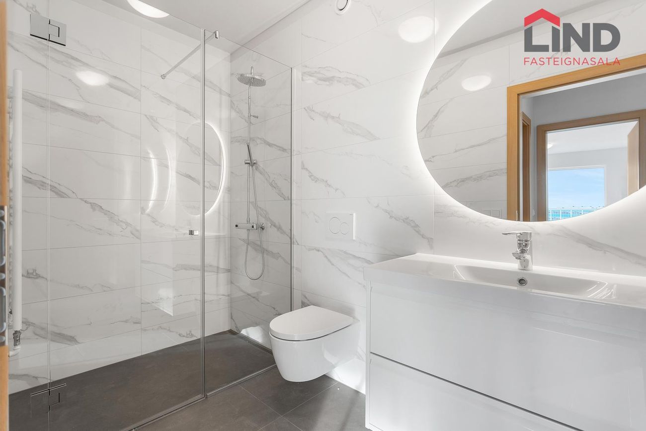 Fálkahlíð 5 - 0420, 102 Reykjavík