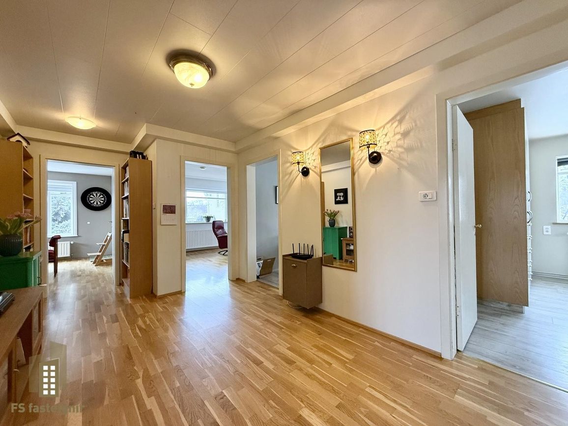Þórunnarstræti 103, 600 Akureyri