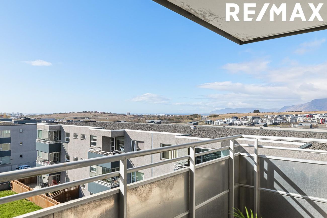 Þórðarsveigur 30, 113 Reykjavík