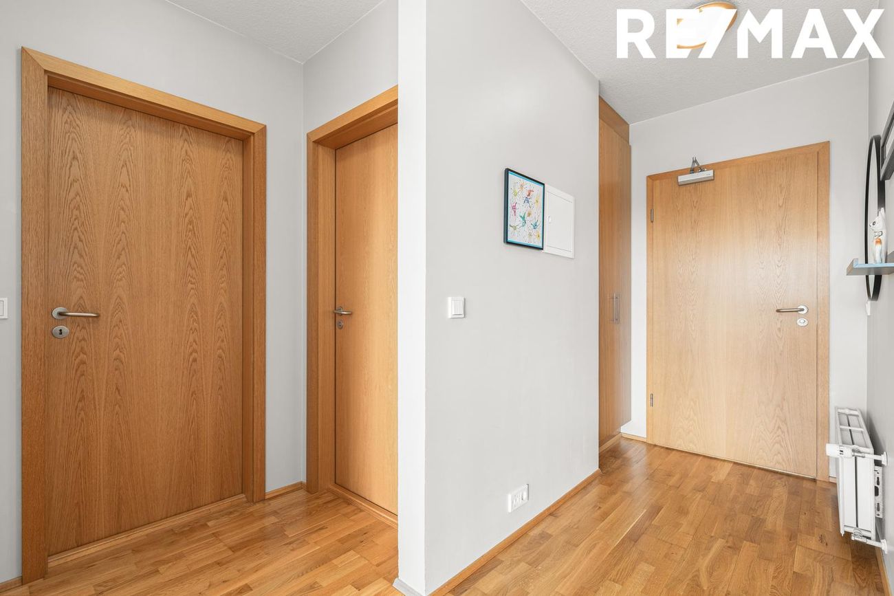 Þórðarsveigur 30, 113 Reykjavík