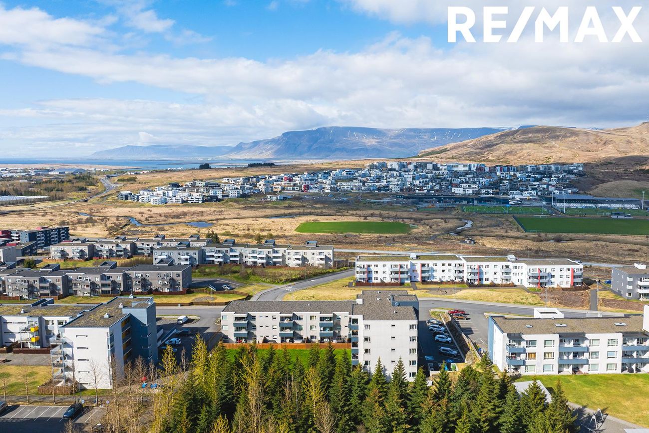 Þórðarsveigur 30, 113 Reykjavík