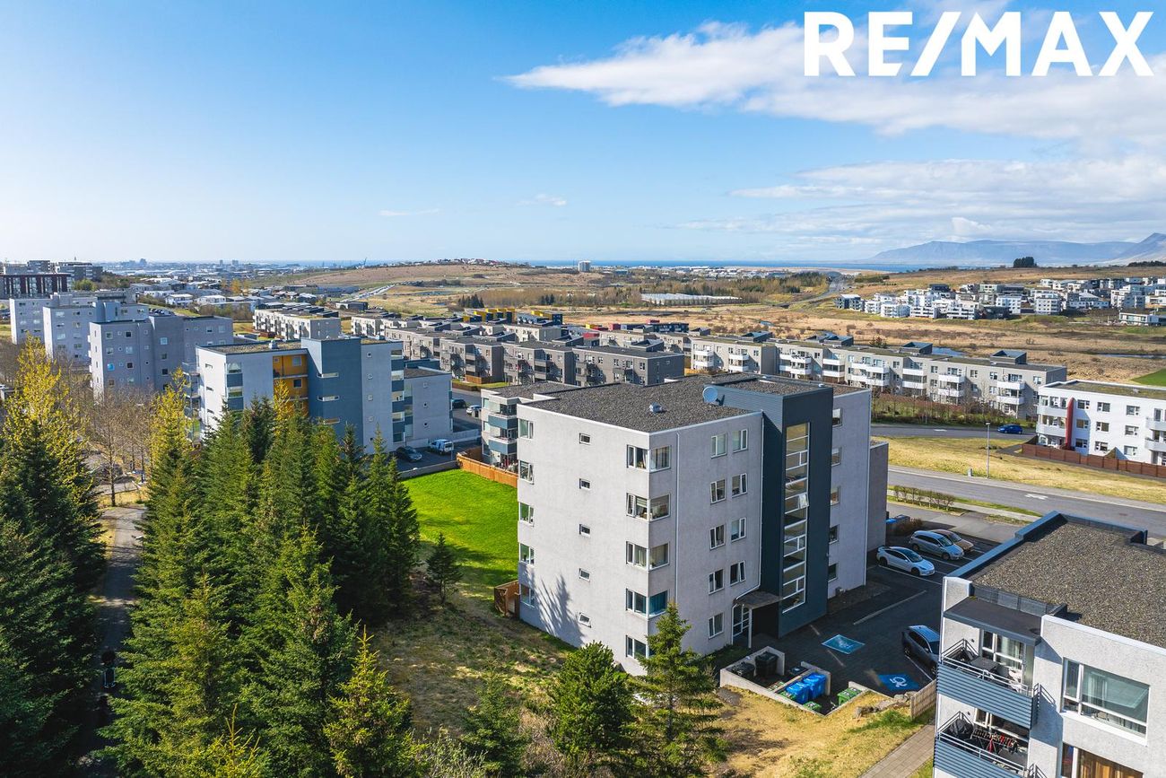 Þórðarsveigur 30, 113 Reykjavík
