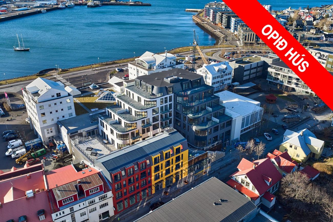 Strandgata 26, 220 Hafnarfjörður