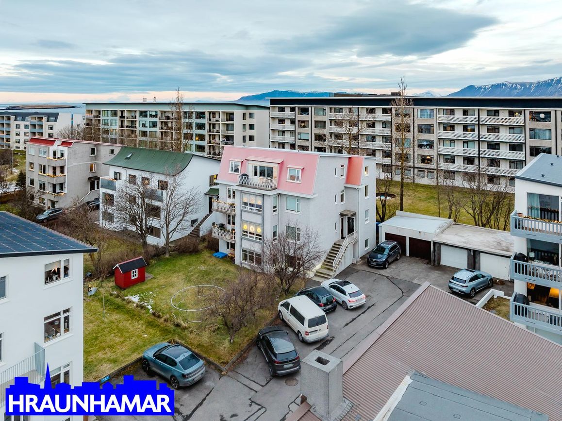 Rauðalækur 69, 105 Reykjavík